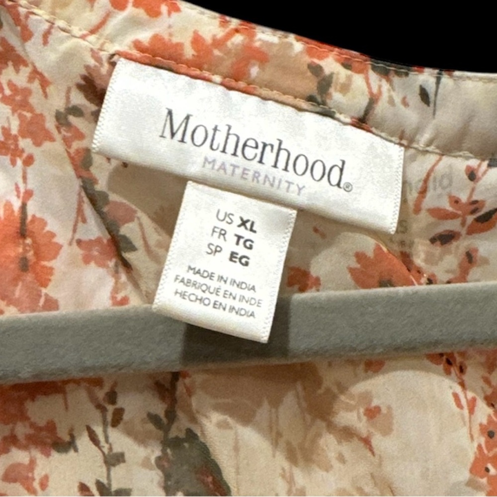 Motherhood Maternity blouse floral sleeveless size XL sheer
V-neck top - Picture 3 of 6